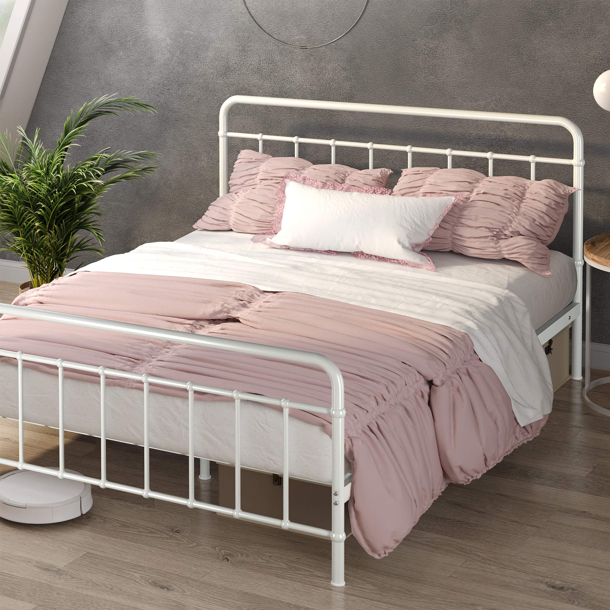 Zinus Metal Platform Bed Frame
