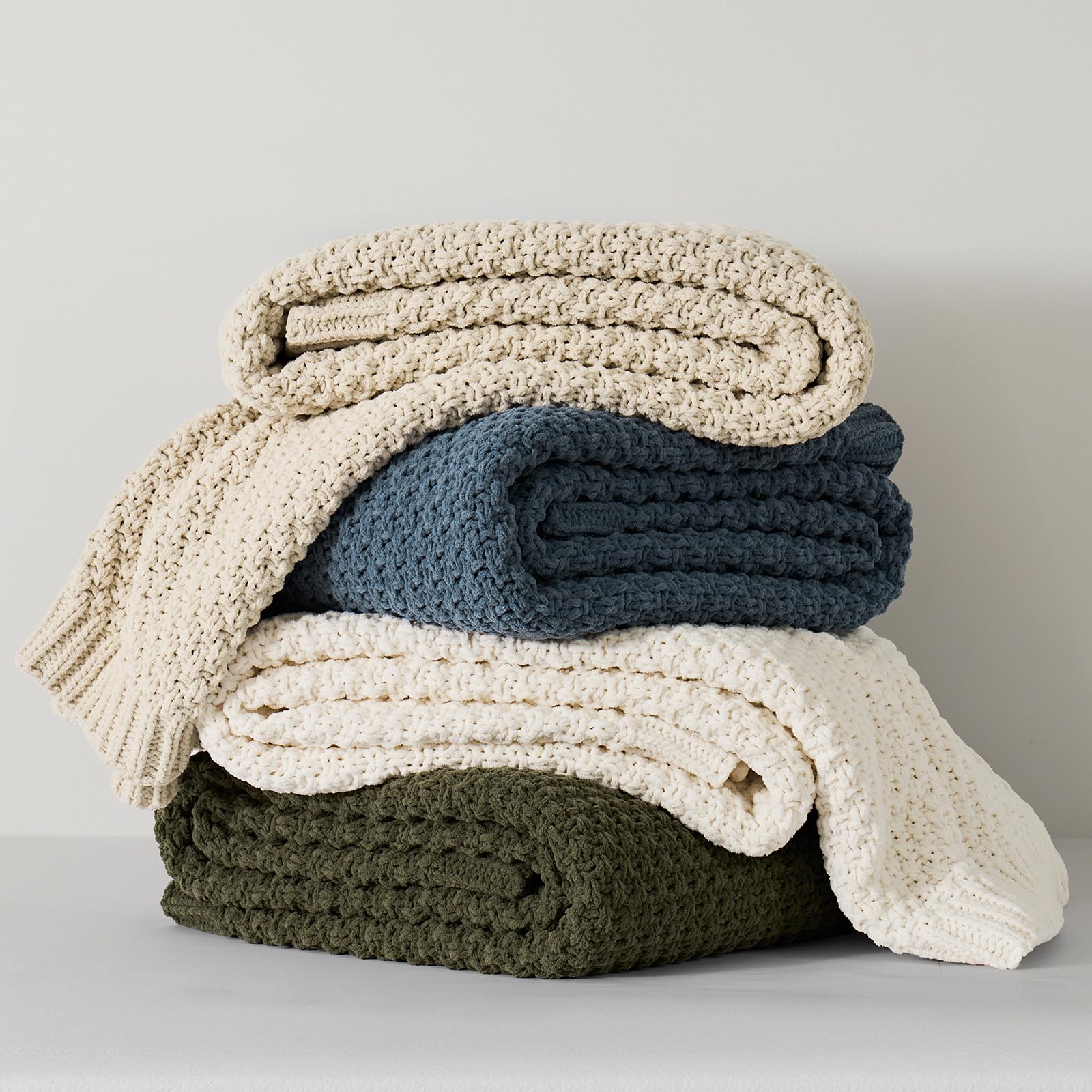 EVERGRACEHOME Chunky Chenille Throw Blankets