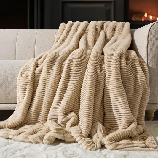 EVERGRACEHOME Sculpted Texture Faux Fur Throw Blanket